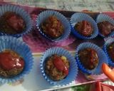 A picture of step 1 of Cheez meat balls.