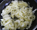 Foto del paso 1 de la receta: Tortilla de patata con cebolla caramelizada