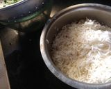 A picture of step 3 of Masala pulao.