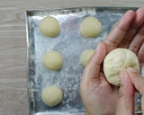 Foto langkah ke 5 dari resep Burger Mini.