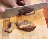 A picture of step 2 of Korean Dakgaejang.