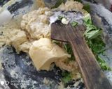 A picture of step 2 of Mozzarella garlic bread.