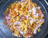 A picture of step 5 of Namkeen mixture bhel.