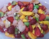 Foto langkah ke 5 dari resep Manisan buah segar.