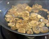 Foto del paso 8 de la receta: Pavo en salsa de cerveza