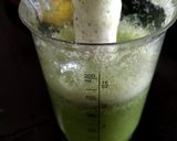 A picture of step 2 of Cucumber Lemonade Detoxifying morning green drink.