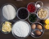Foto langkah ke 1 dari resep Kek Buah kukus Moist | resep kek buah lembab.