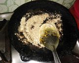A picture of step 6 of Egg Gravy.