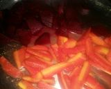 A picture of step 1 of Mix gajer chukandeor or hari haldi ki kanji.