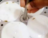 A picture of step 4 of Chicken idli recipe - chicken stuffed idli - idli recipes.