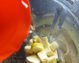 A picture of step 1 of Spicy sweet potato and apple drink.