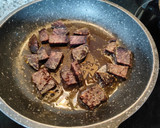 Foto del paso 1 de la receta: Tortilla francesa con bull negro y pan con tomate al punto picante