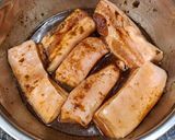 รูปขั้นตอนการทำที่ 1 ของ หมูแดงสูตรต้ม