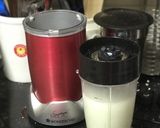 A picture of step 3 of Bangla’r Doi aar Lebu’r Ghol or Plain Yoghurt Lassi- Bong Style.