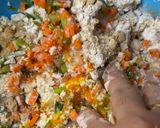 Foto langkah ke 2 dari resep Bola Tahu Ayam Krispi.