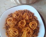 A picture of step 4 of Pasta bolognese.