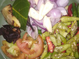 Asem-Asem Balungan Ayam