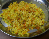 கேரட் தவா புலாவ் ரெசிபி ஸ்டேப் 6 புகைப்படம்