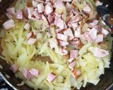 Foto del paso 2 de la receta: Tarta de cebolla,queso y panceta