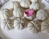 A picture of step 7 of Steam rice sweet flower.