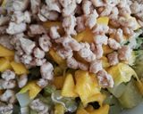 Foto del paso 6 de la receta Ensalada de patata, mango, soja, lechuga y mayonesa de zanahoria