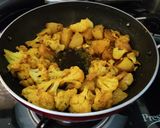 A picture of step 2 of Lunch box (Jeera rice,ajwain paratha, pili dal, gobhi aloo sabzi.