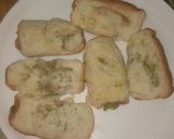 A picture of step 4 of சிக்கன் சீஸ் பிரட் ரோல்ஸ்.