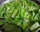 Hình bước làm 2 của món Cháo vịt cải bó xôi