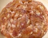 รูปขั้นตอนการทำที่ 1 ของ กะเพราหมูไก่สับ เพื่อสุขภาพ