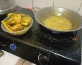 Foto langkah ke 3 dari resep Ayam goreng serundeng.