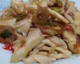 Foto langkah ke 4 dari resep Tumis jamur tiram.