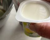 Foto del paso 2 de la receta: Bizcocho de limón 🍋 requetefácil, con las medidas de un yogur