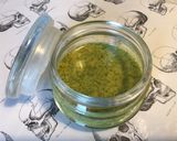 Une image de l'étape 6 de Sauce salade épicée à la moutarde et persil.
