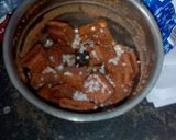 A picture of step 2 of Christmas baby choco cake.