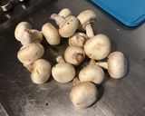 Une image de l'étape 4 de Fricassée de champignons de Paris à l'ail et persil.