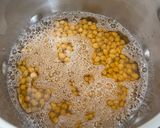 Une image de l'étape 2 de Soupe aux pois-chiches, chou cœur de bœuf, et velouté de légumes.