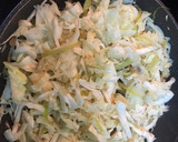 Foto del paso 2 de la receta: Repollo Guisado con Huevo - Delicia