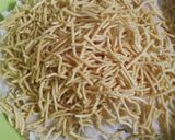 A picture of step 2 of Kaccha chivda.