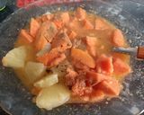 Foto del paso 3 de la receta Lomo de cerdo en salsa de papaya y naranja sobre cama de arroz