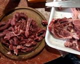 Foto del paso 1 de la receta: Verduras y carne en olla