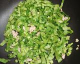 รูปขั้นตอนการทำที่ 2 ของ ผักกวางตุ้ง&หมูสับผัดไข่