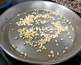 Foto del paso 4 de la receta: Fideuá de titaina 🍅 🐟 🦐🌶 🥣
