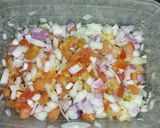Foto del paso 2 de la receta: Patacones con pico de gallo y queso ⚡