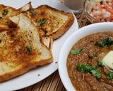 A picture of step 3 of Pav bhaji.