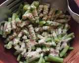 Foto del paso 3 de la receta: Ejotes en microondas con aderezo de tahini y mostaza