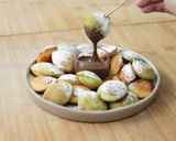 Foto langkah ke 6 dari resep Poffertjes / Kue Cubit Belanda Devina Hermawan.
