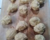 Foto langkah ke 2 dari resep Kue kuping gajah rainbow.