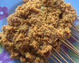 Foto langkah ke 4 dari resep Sate Klopo.
