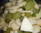 A picture of step 2 of Macaroni Cream Fruit chat.