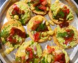 A picture of step 3 of Avacado papadi chaat.